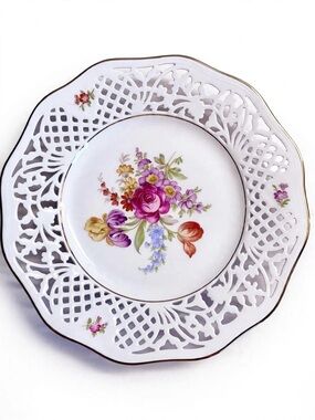 Schumann Arzberg Bavaria Dresden Flowers Reticulated Pierced Plate with Gold Tri